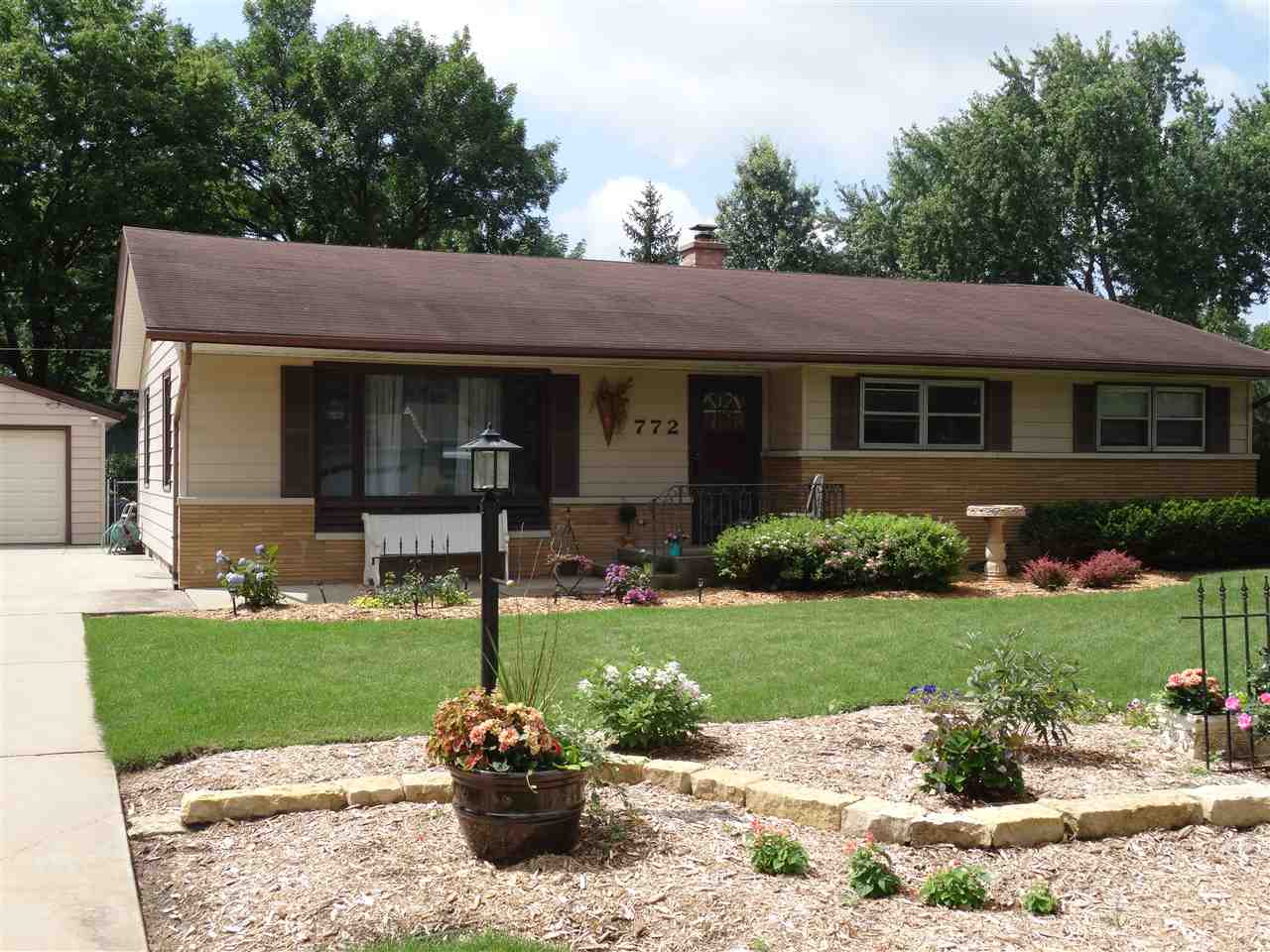 772 Inman Pkwy, Beloit, WI 53511 photo 1
