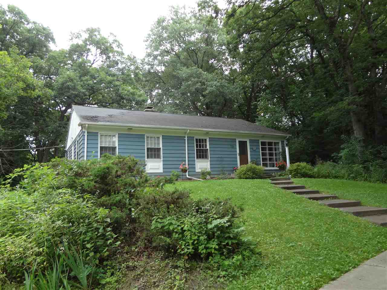 725 E Baldwin Woods Rd, Beloit, WI 53511 photo 1