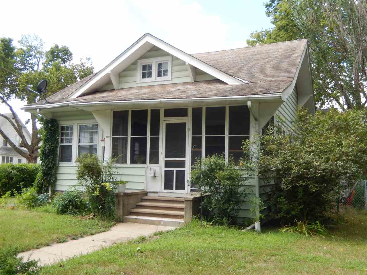 1002 Elm St, Beloit, WI 53511 photo 1