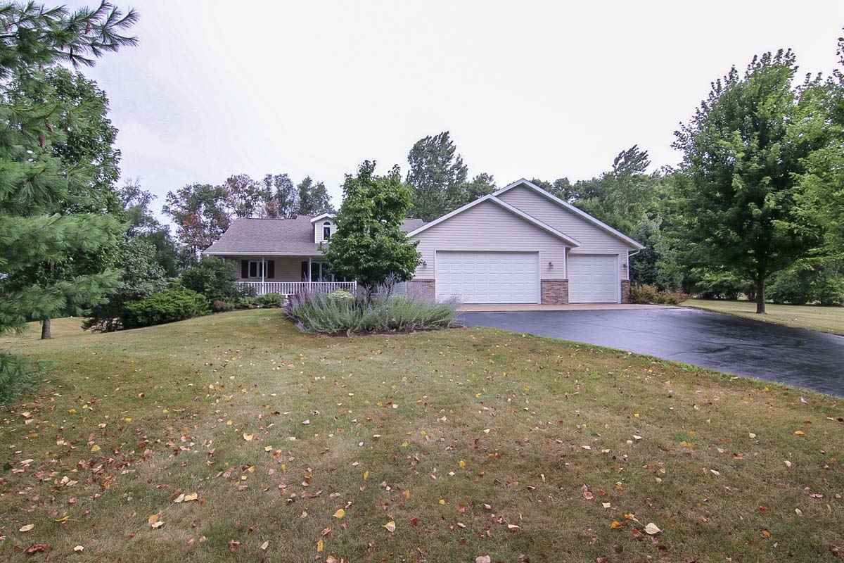 n9230 Wild Oak Road, Belleville, WI 53508 photo 1