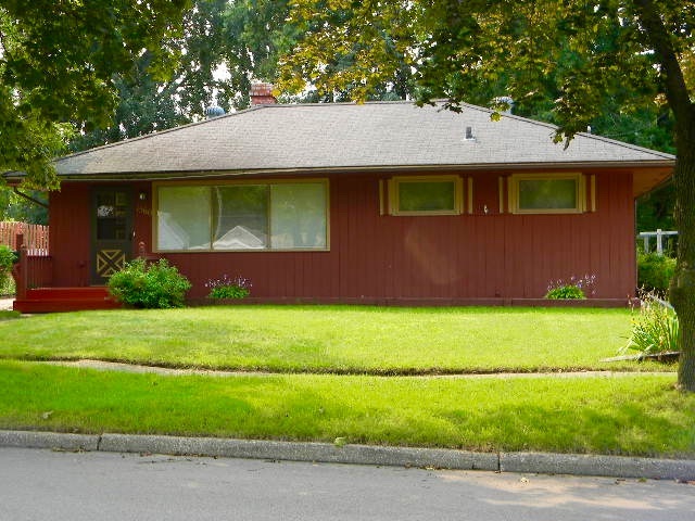1560 Grant St, Beloit, WI 53511 photo 1
