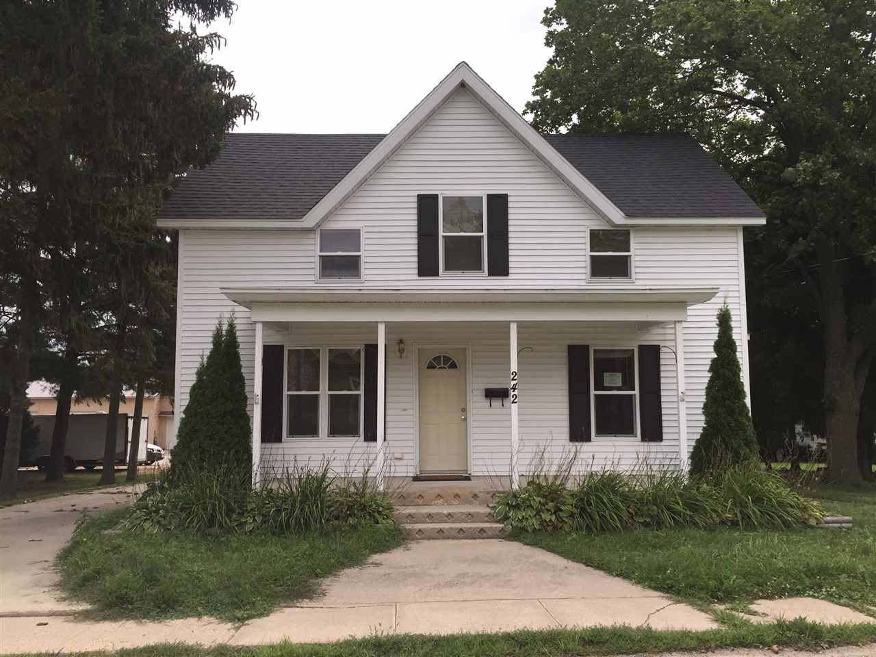 242 Mill St, Waterloo, WI 53594 photo 1