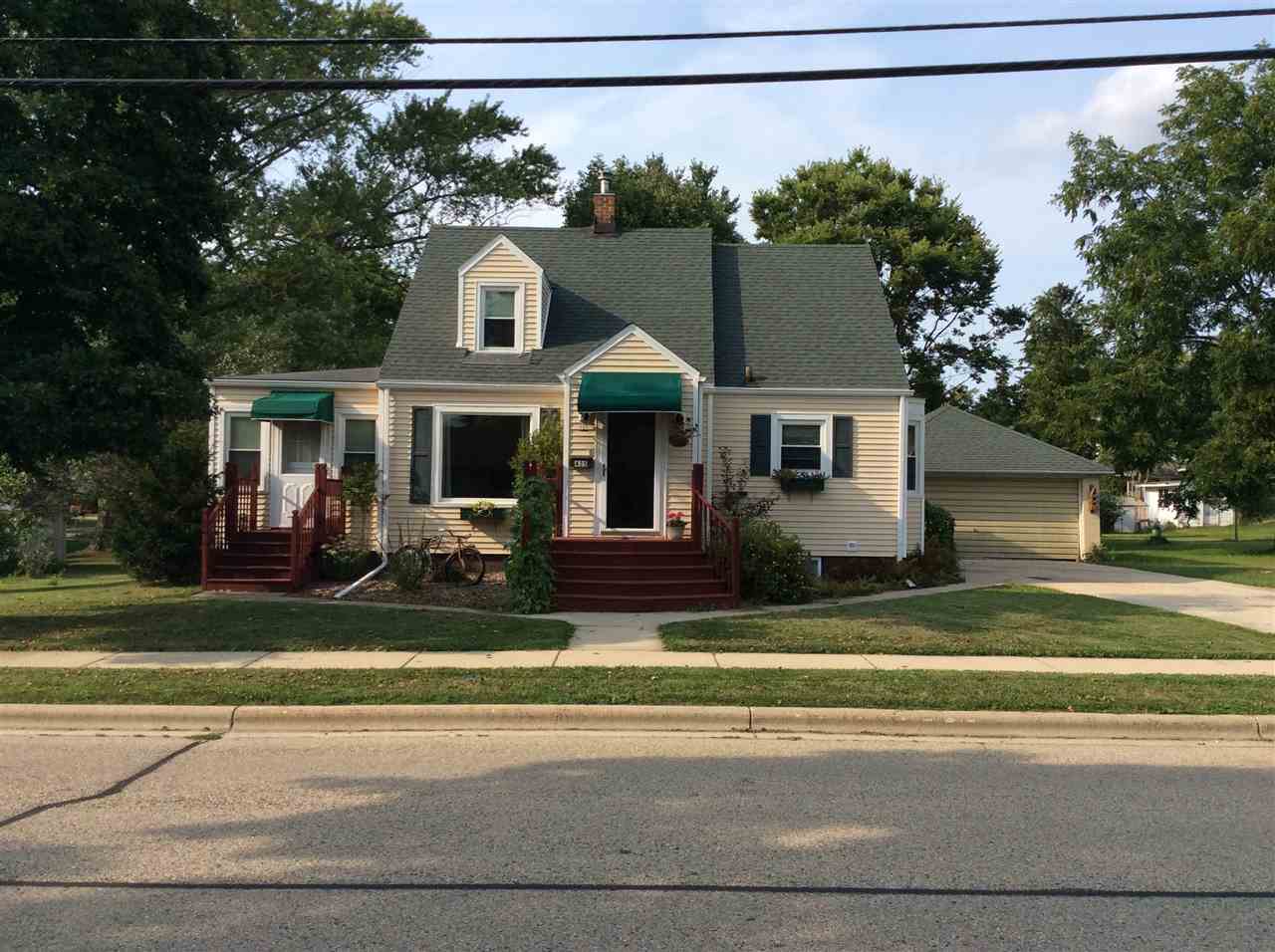 435 Knowlton St, Waterloo, WI 53594 photo 1
