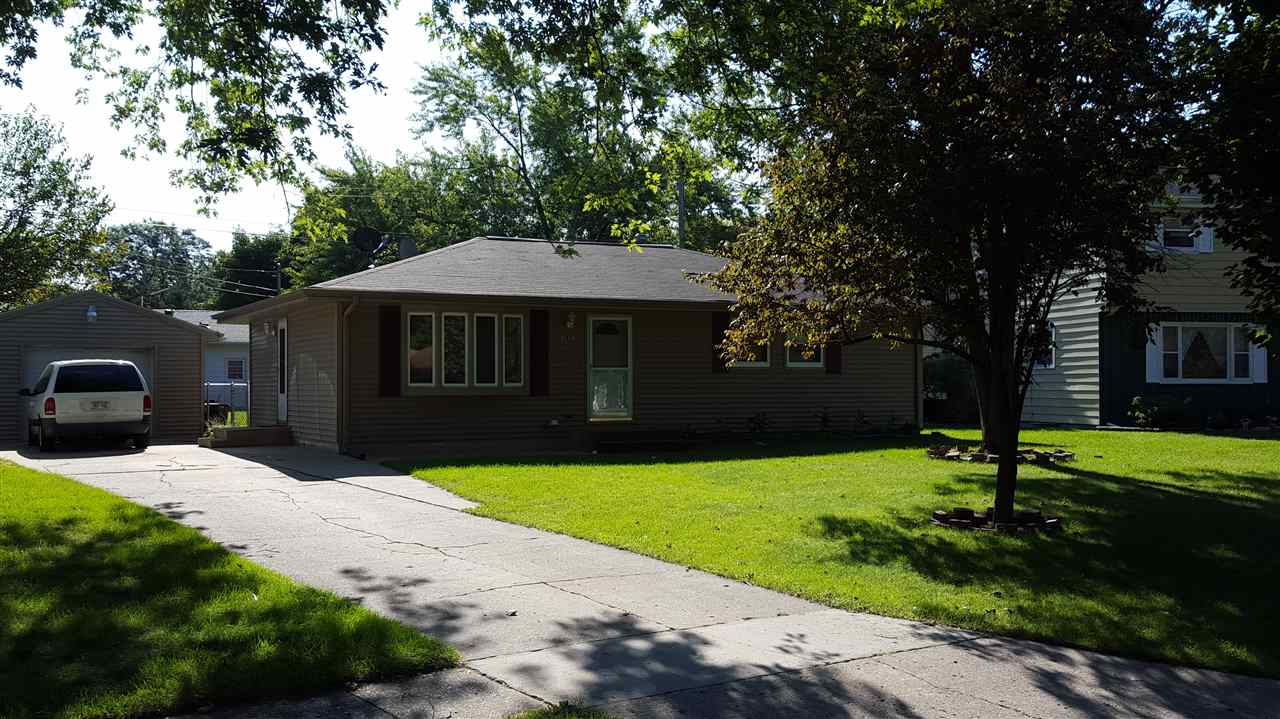 1997 Lane Dr, Beloit, WI 53511 photo 1