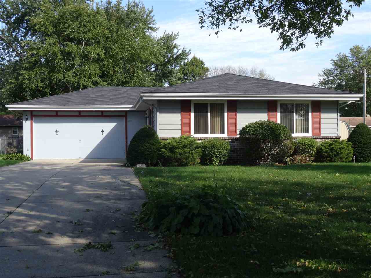 2737 N Butlin Dr, Beloit, WI 53511 photo 1