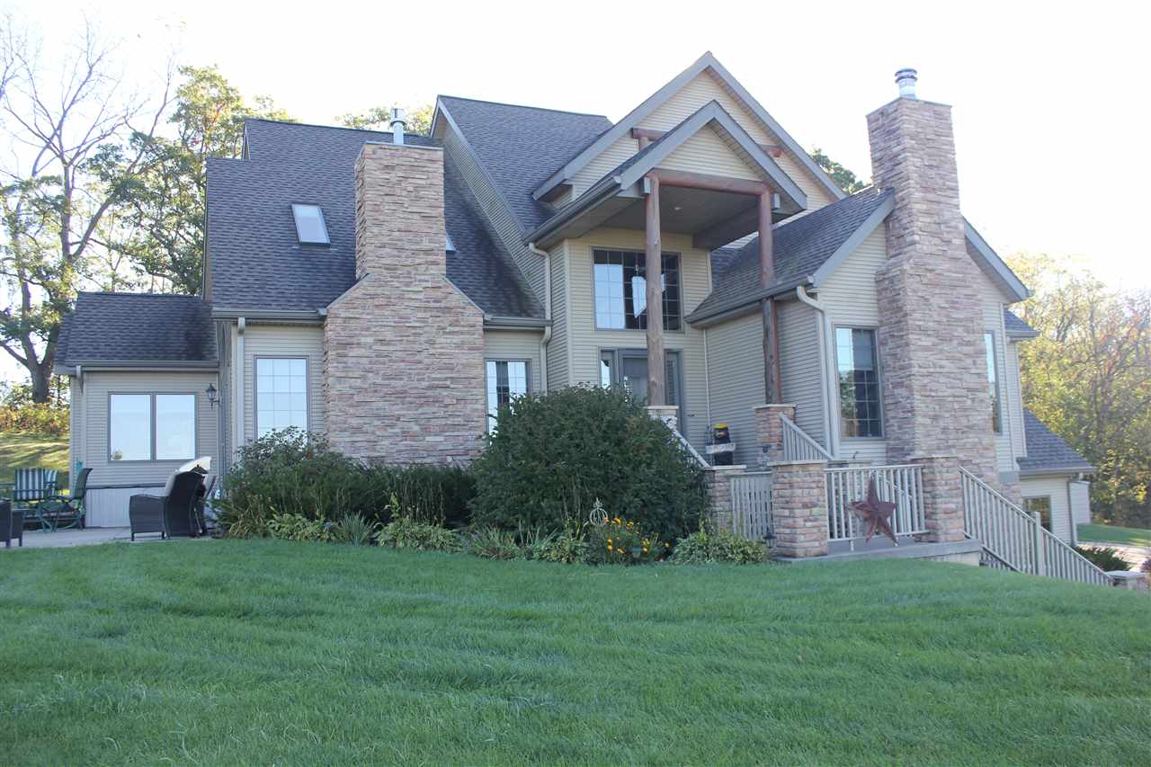 4043 County Road B, Platteville, WI 53818 photo 1