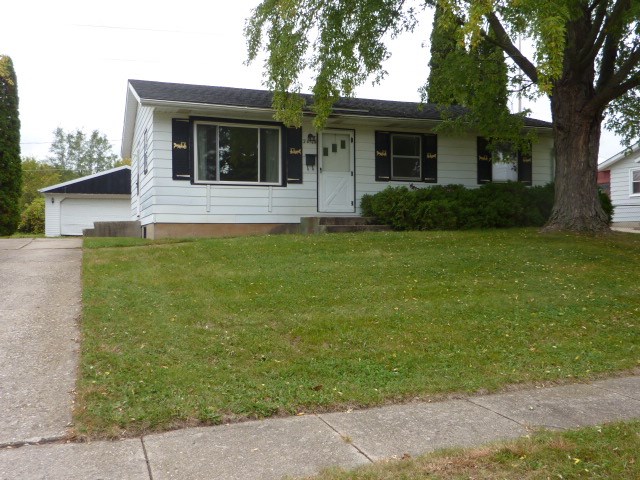 2419 Palmer Dr, Beloit, WI 53511 photo 1