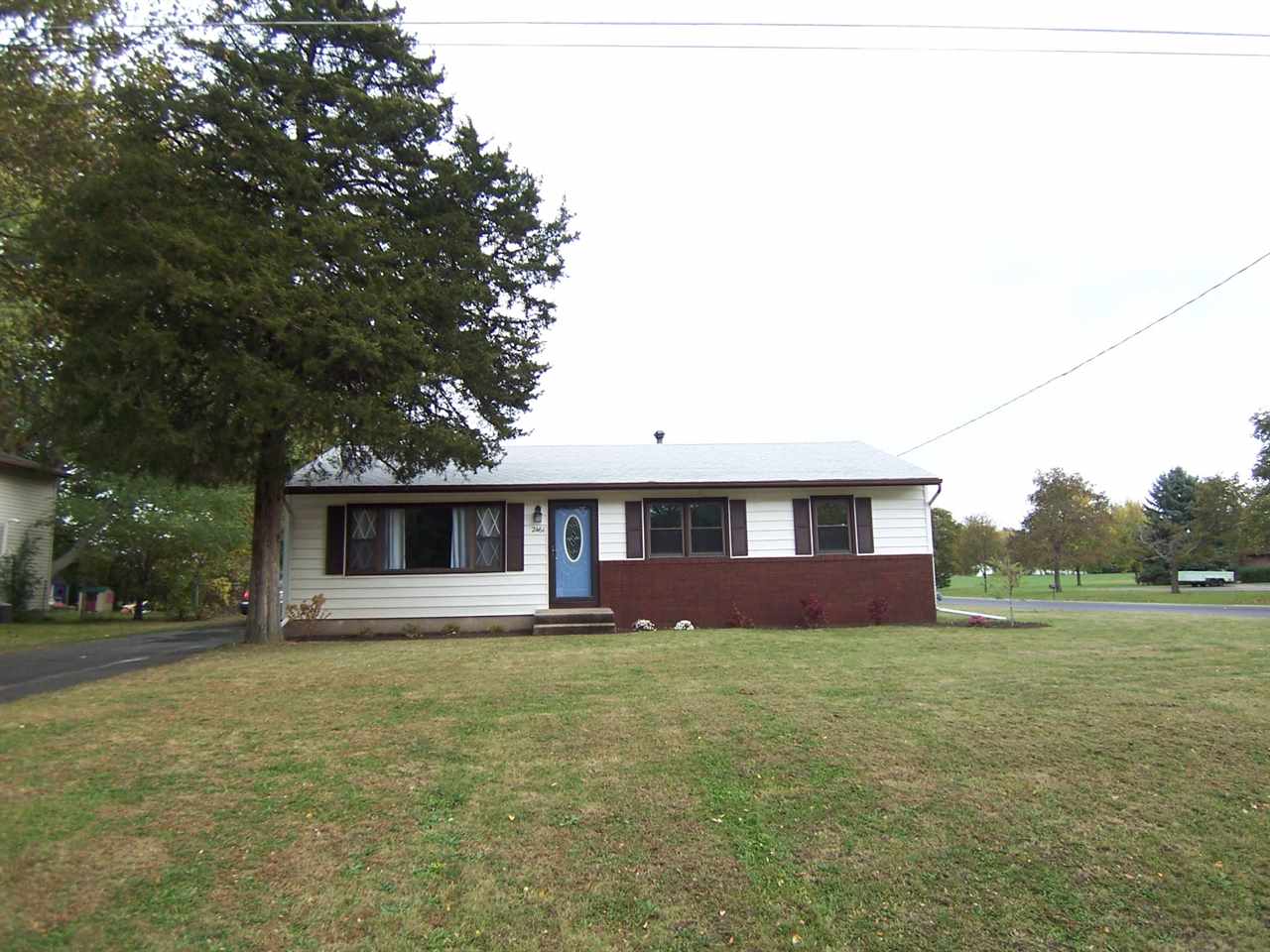 2461 Park Ave, Beloit, WI 53511 photo 1