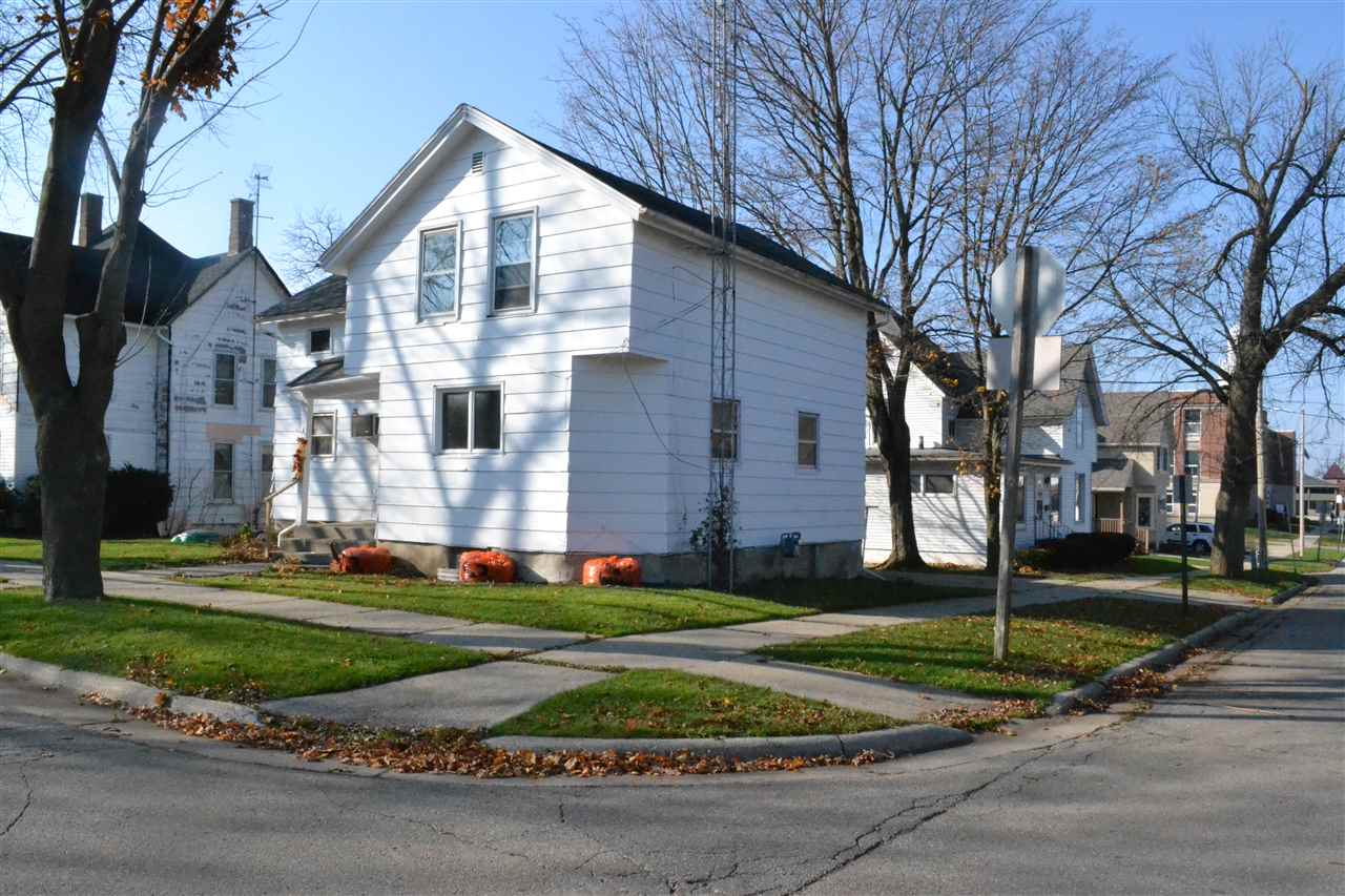 1303 17th Ave, Monroe, WI 53566 photo 1