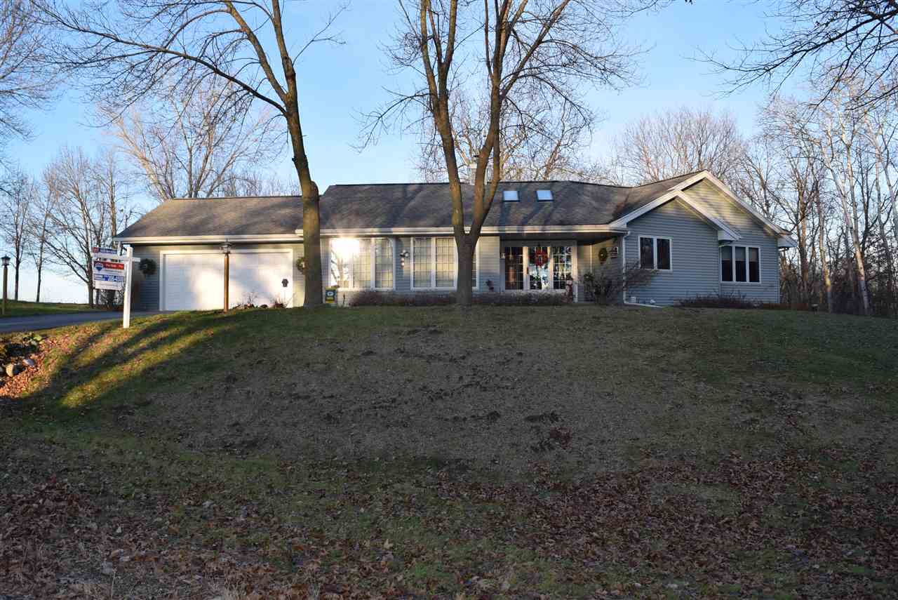 7248 Springfield Cr, Waunakee, WI 53597 photo 1
