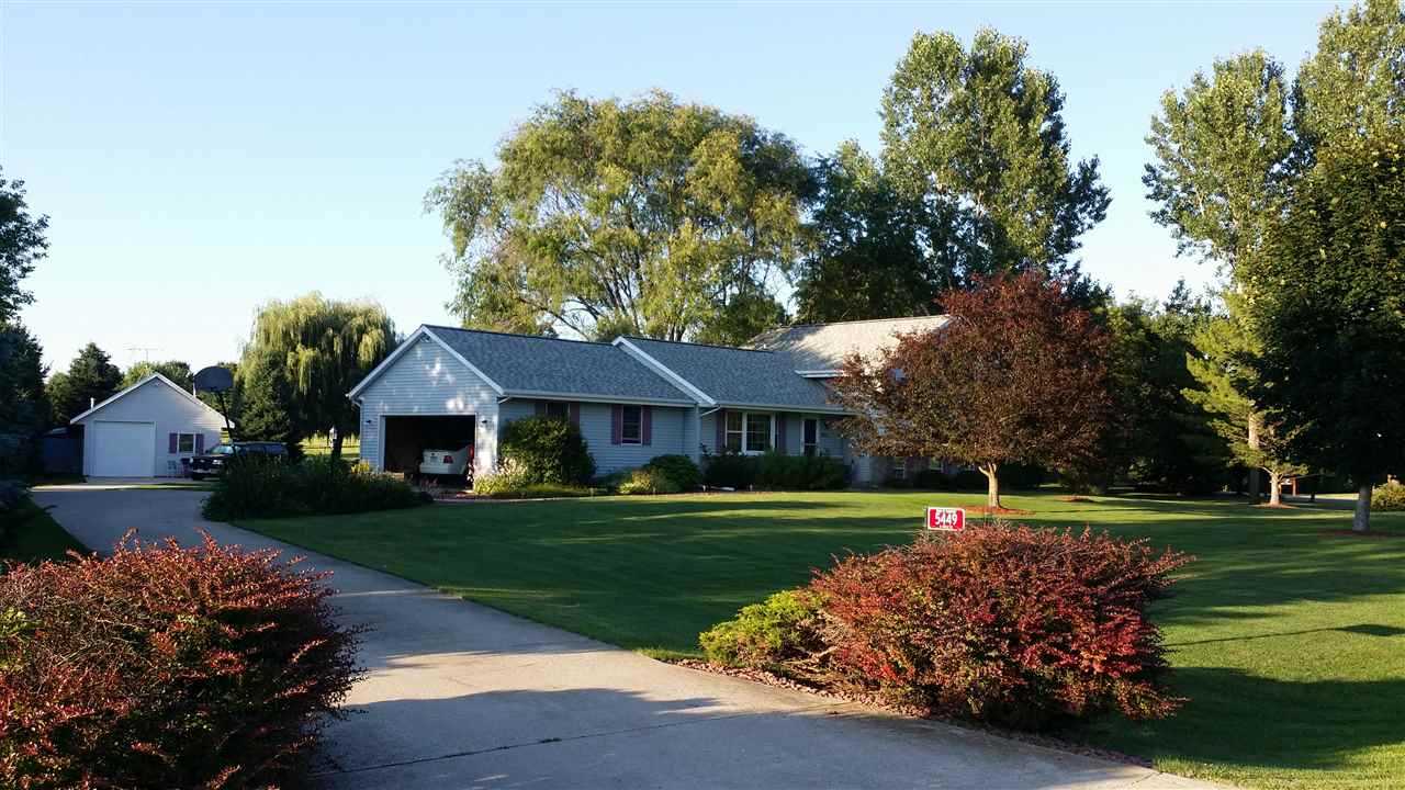 5449 N Sable Dr, Milton, WI 53563 photo 1