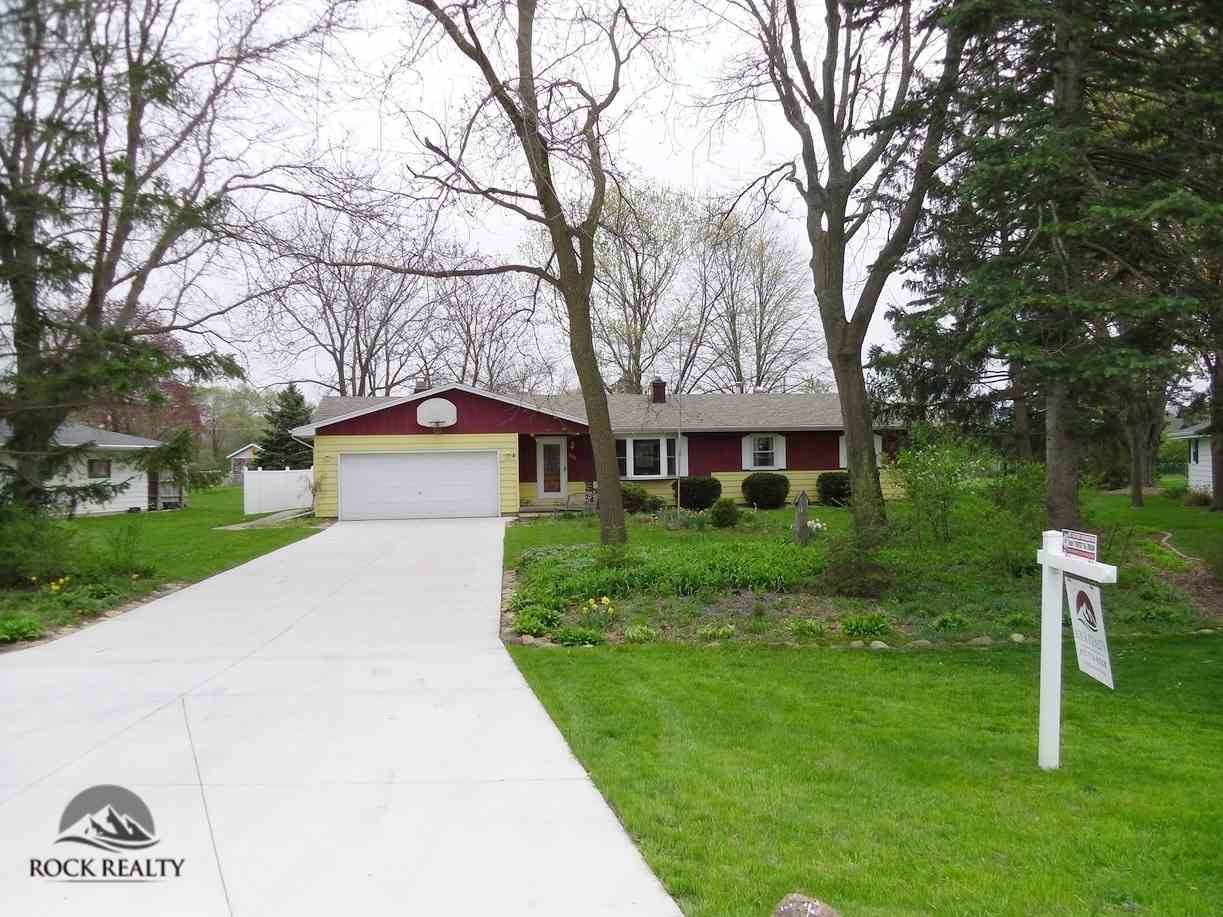 2312 E West Hart Rd, Beloit, WI 53511 photo 1