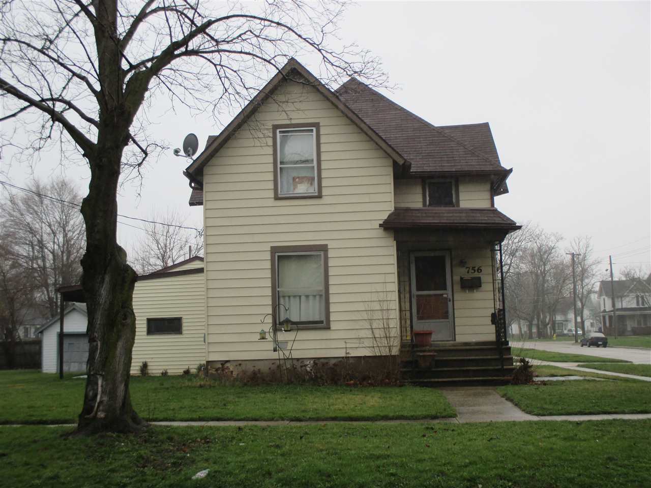 756 8th St, Beloit, WI 53511 photo 1