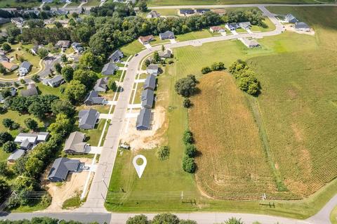 1055 Hay Creek Trl, Reedsburg, WI 53959