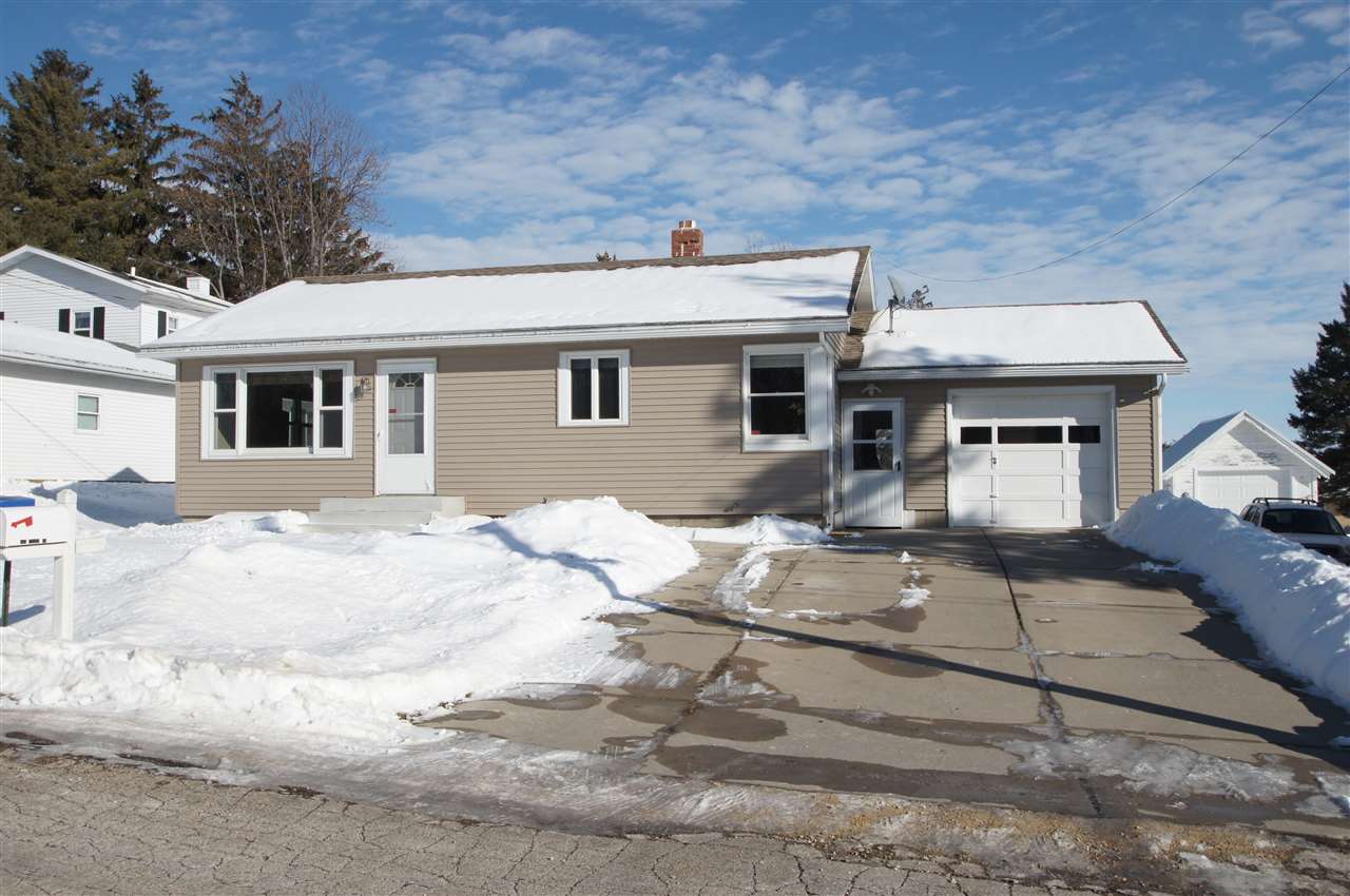 103 Level St, Ridgeway, WI 53582 photo 1