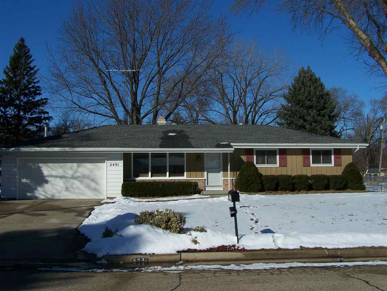 2491 N Bootmaker, Beloit, WI 53511 photo 1