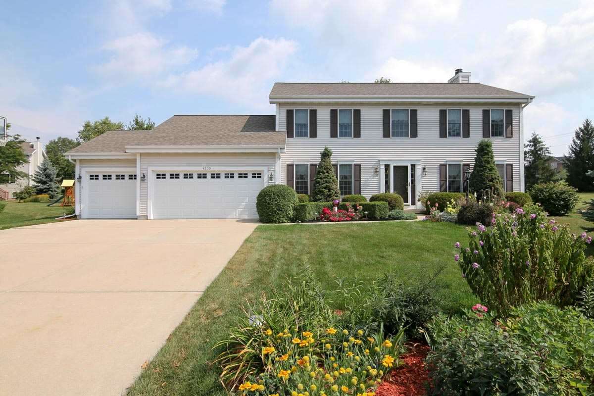 4209 Monarch Ct, Middleton, WI 53562 photo 1