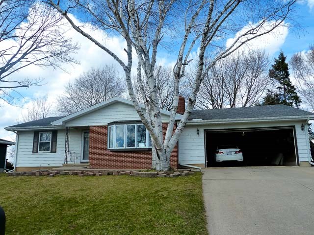 335 E Richards Rd, Oregon, WI 53575 photo 1