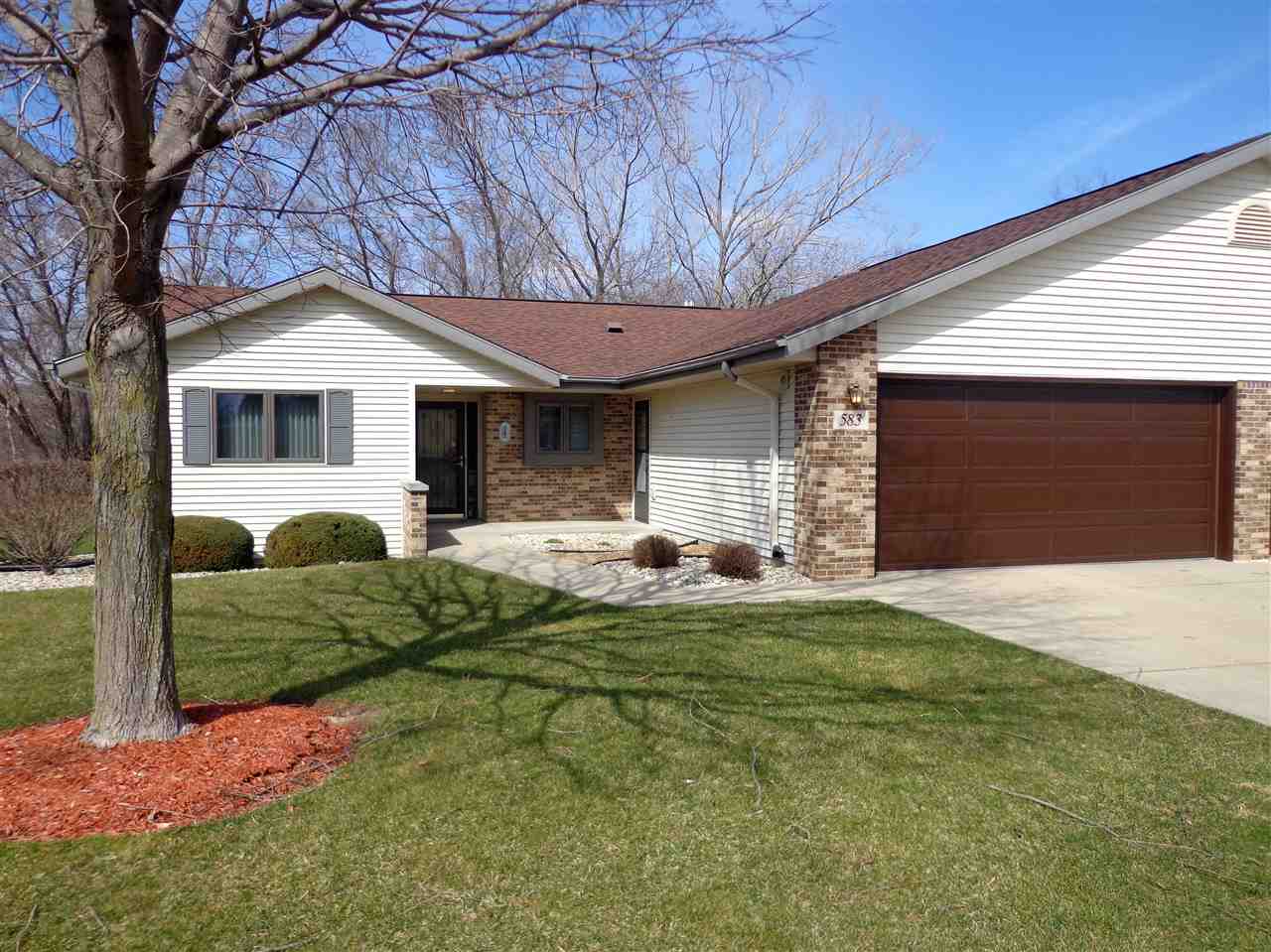 583 E Berkshire Ct, Beloit, WI 53511 photo 1