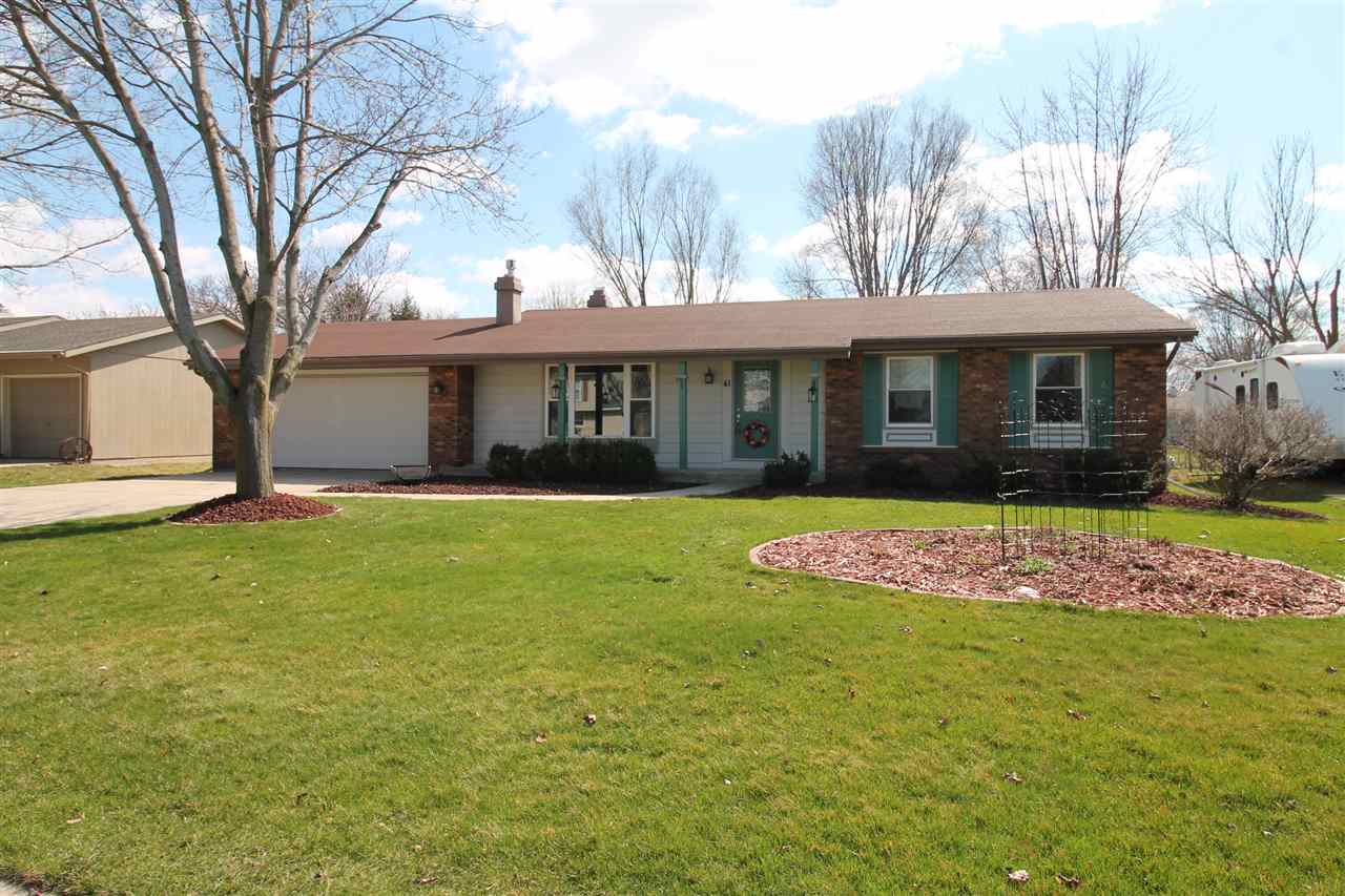41 E Maple Ln, Milton, WI 53563 photo 1