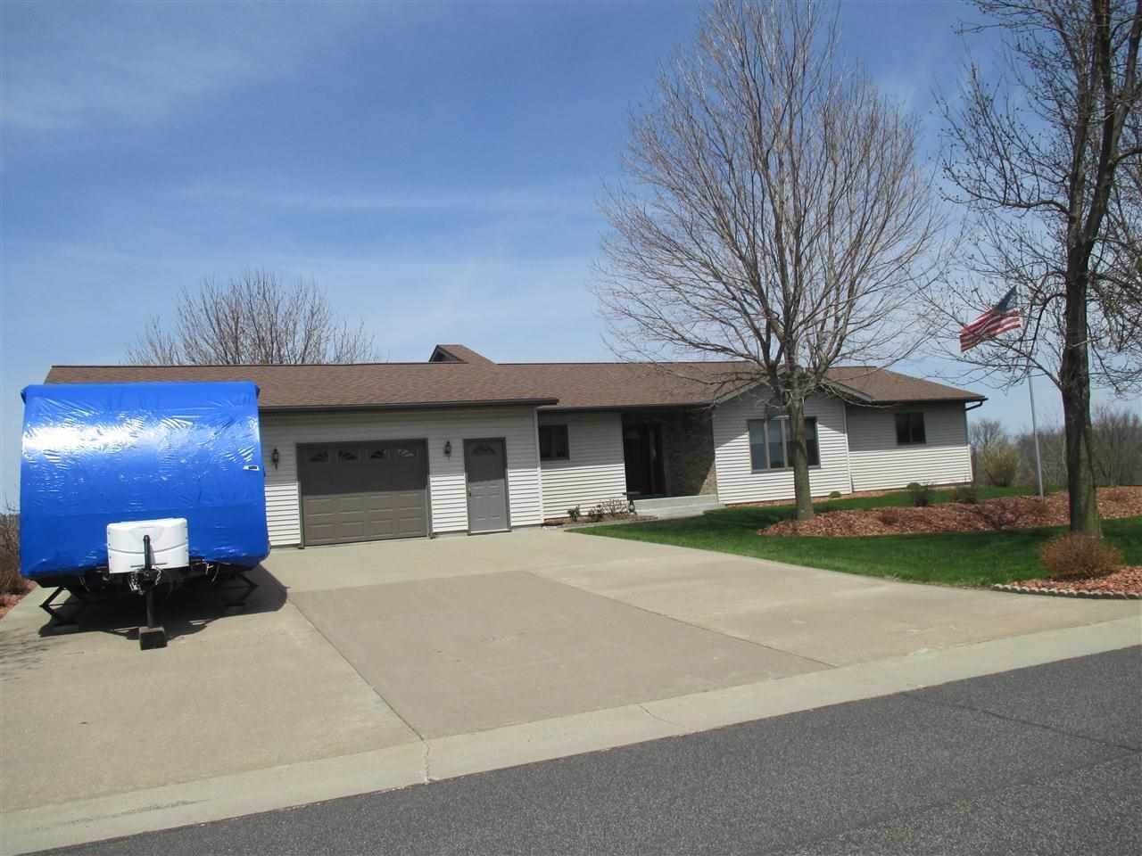111 Eagle Dr, Mc Gregor, IA 52157 photo 1