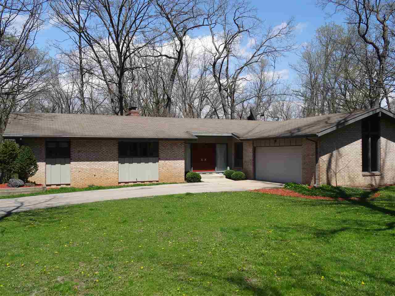 7123 E Starkwood Rd, Clinton, WI 53525 photo 1