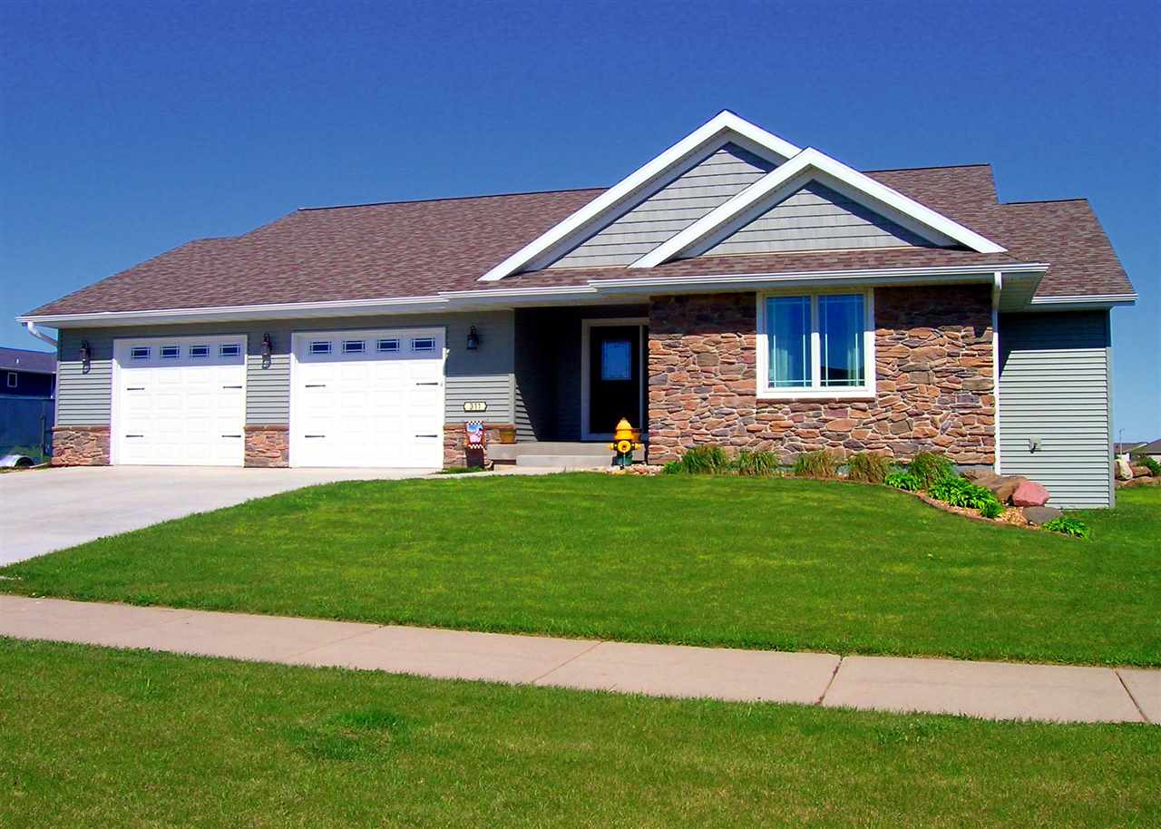 311 Luke Ln, Dane, WI 53529 photo 1