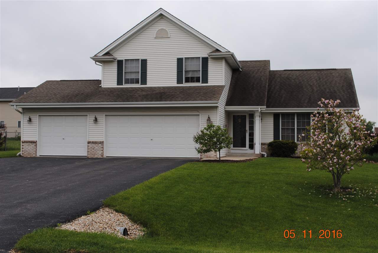 856 Erin Cir, Beloit, WI 53511 photo 1