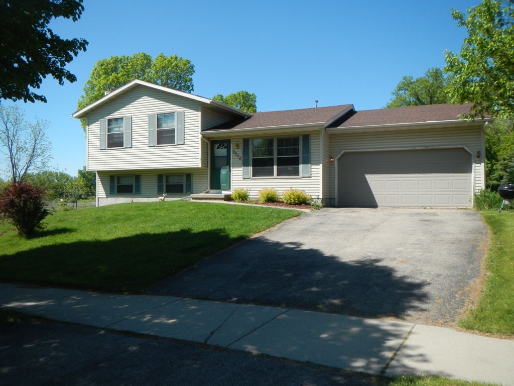 3070 Artesian Ln, Madison, WI 53713 photo 1