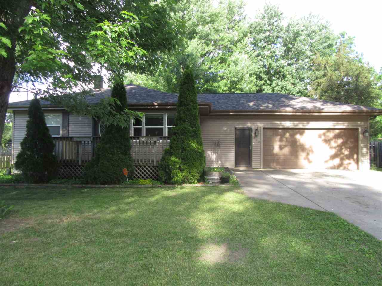 853 S West St, Beloit, WI 53511 photo 1