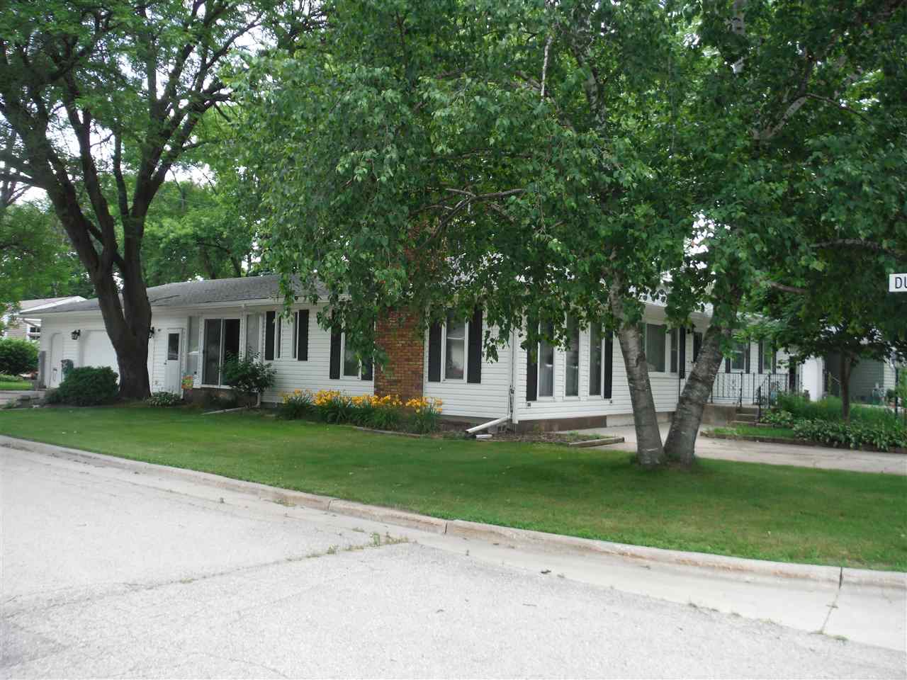 402 Kane St, Fall River, WI 53932 photo 1