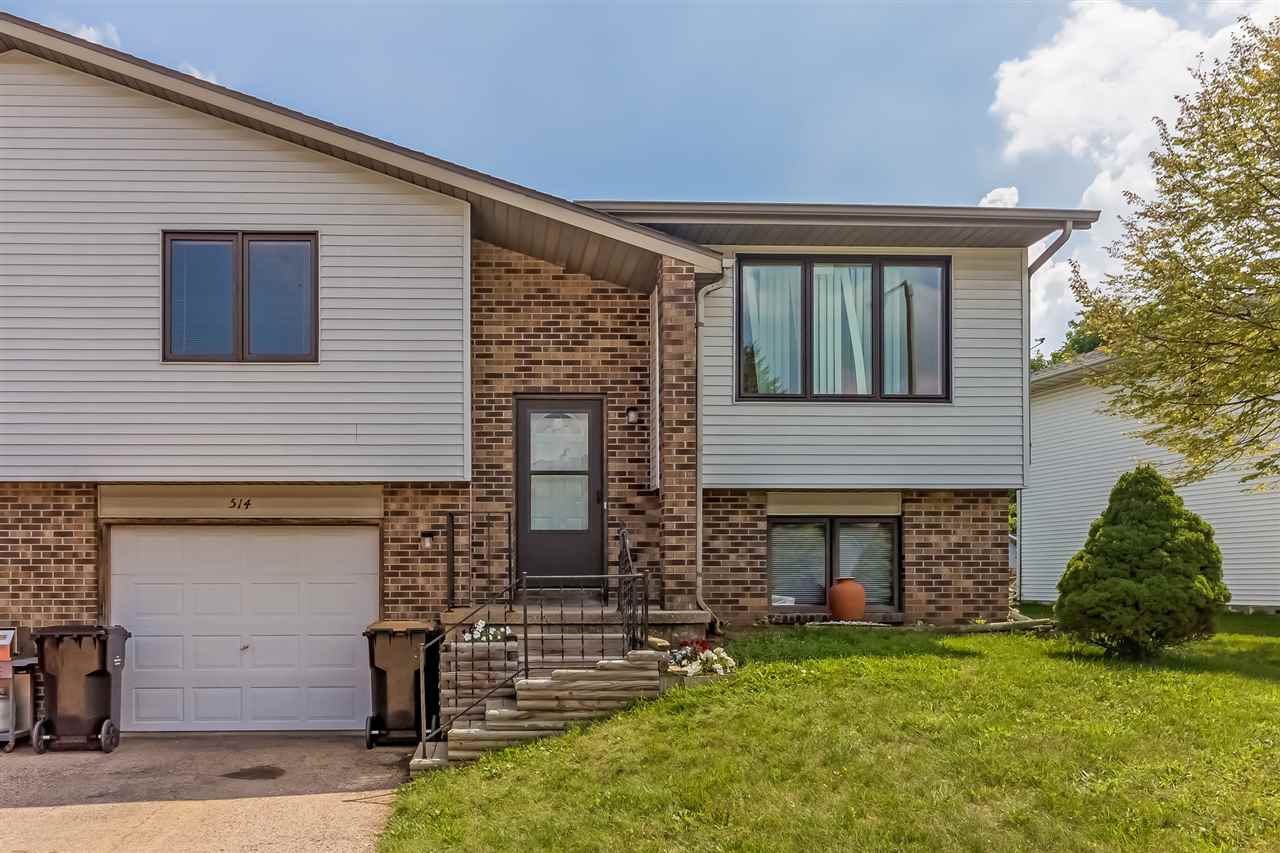514 Old Indian Trl, Deforest, WI 53532 photo 1