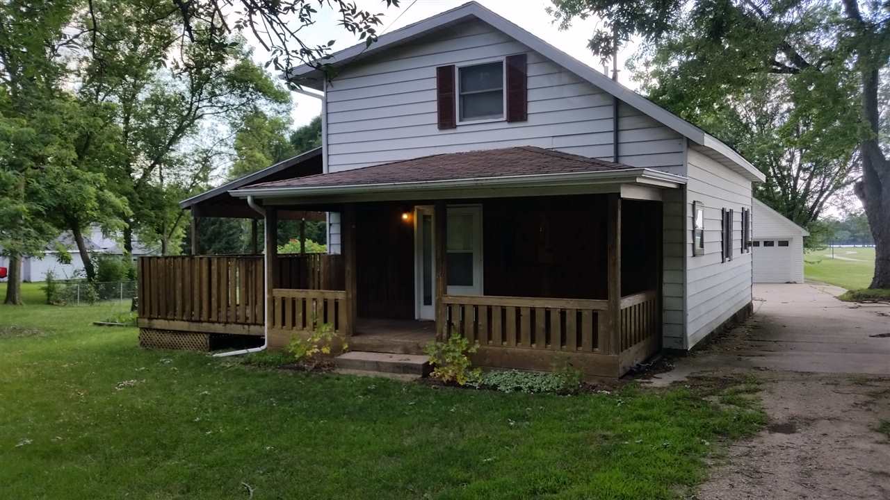 3324 S Riverside Dr, Beloit, WI 53511 photo 1