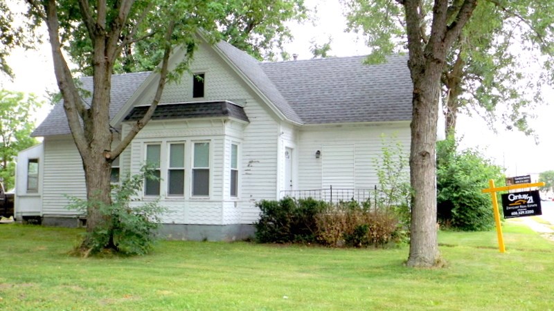 702 Exchange St, Brodhead, WI 53520 photo 1