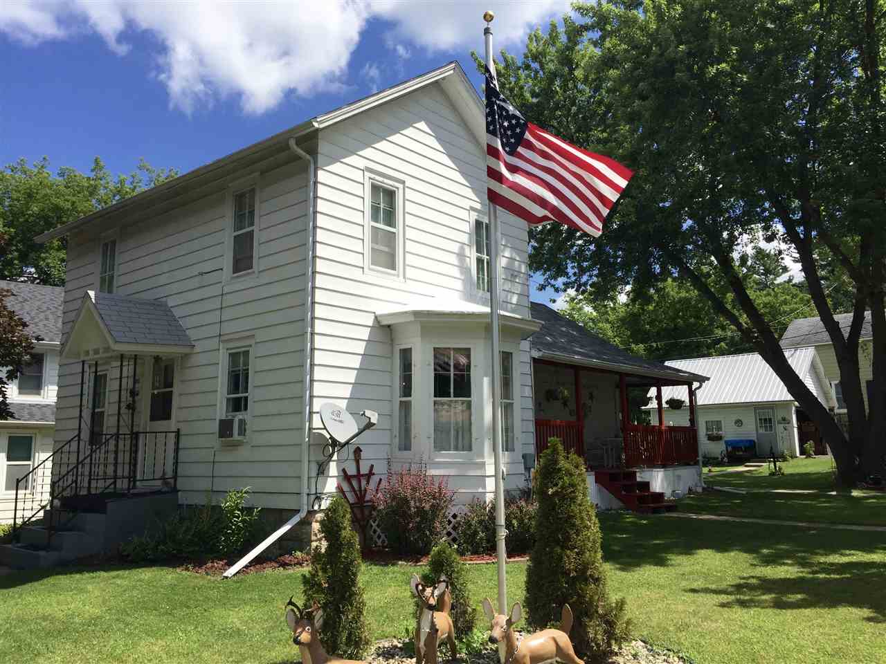 500 Center St, Wonewoc, WI 53968 photo 1