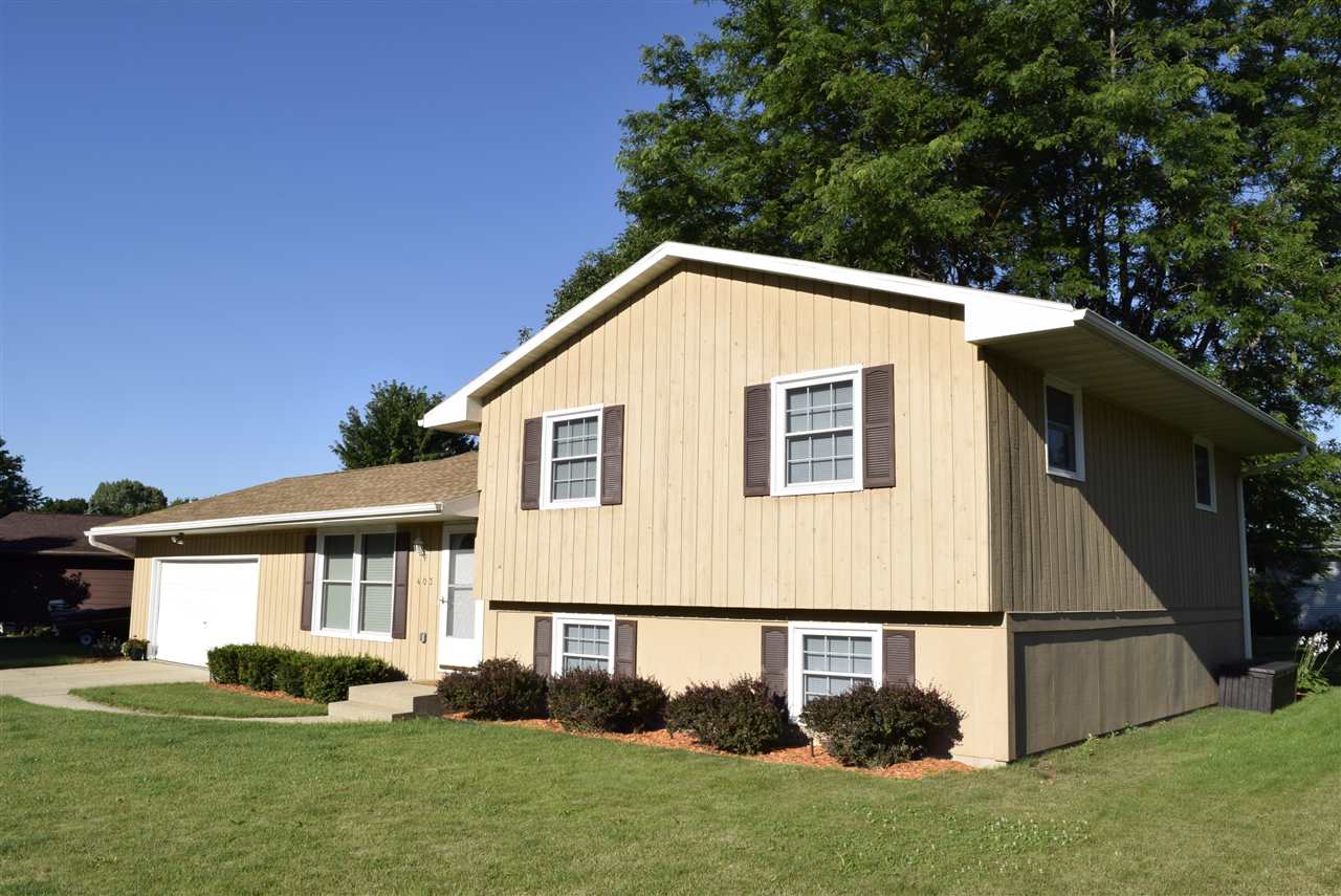 403 11th Ave, Monroe, WI 53566 photo 1