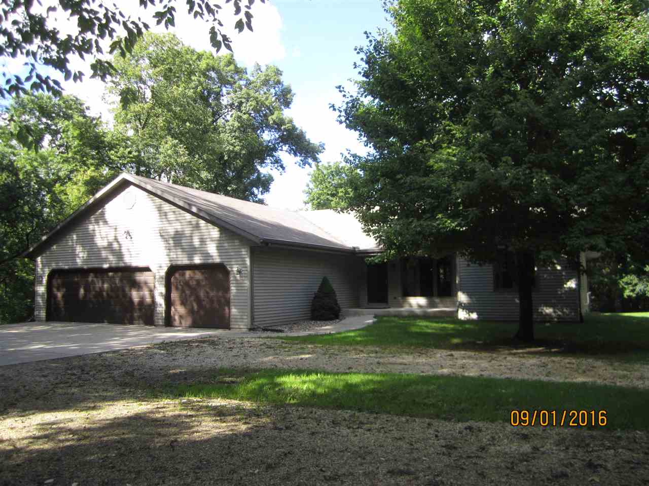 6827 E County Road X, Clinton, WI 53525 photo 1