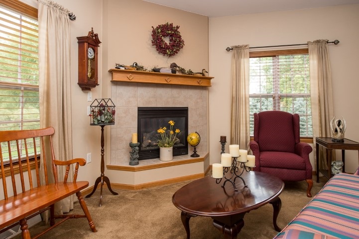 7 Eagle Summit Ct, Madison, WI 53718 photo 1