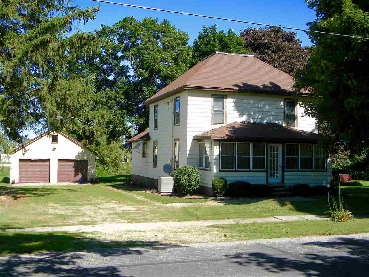 9015 Avalon Rd, Avalon, WI 53505 photo 1