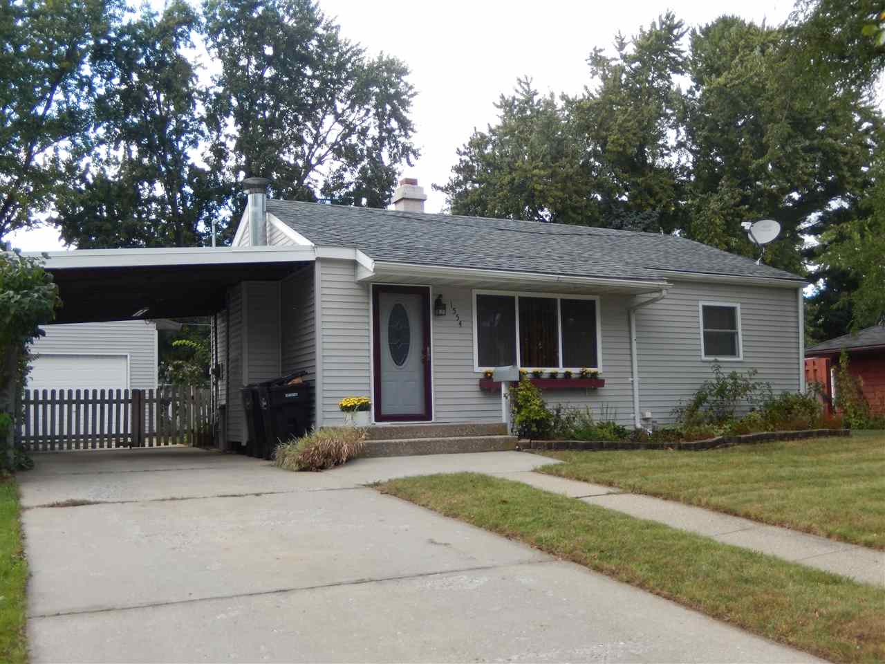 1554 Grant St, Beloit, WI 53511 photo 1
