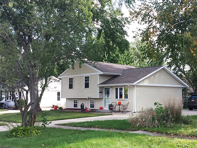 1936 Townview Ave, Beloit, WI 53511 photo 1
