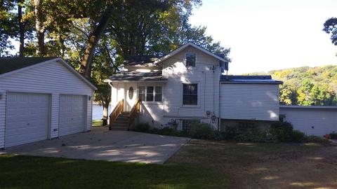 2908 S Riverside Dr, Beloit, WI 53511 photo 1