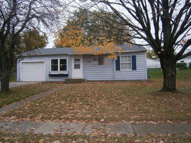 2015 Christilla Dr, Beloit, WI 53511 photo 1