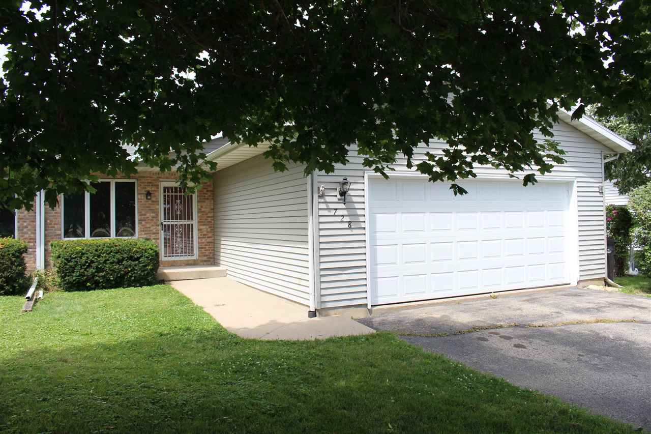 728 S Main St, Deforest, WI 53532 photo 1