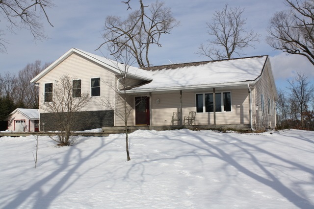 13910 Collins Rd, Mount Hope, WI 53816 photo 1