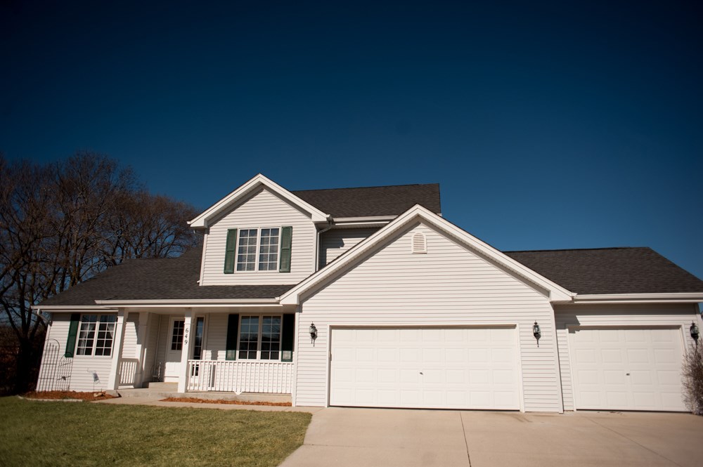 649 Kaleen Dr, Beloit, WI 53511 photo 1
