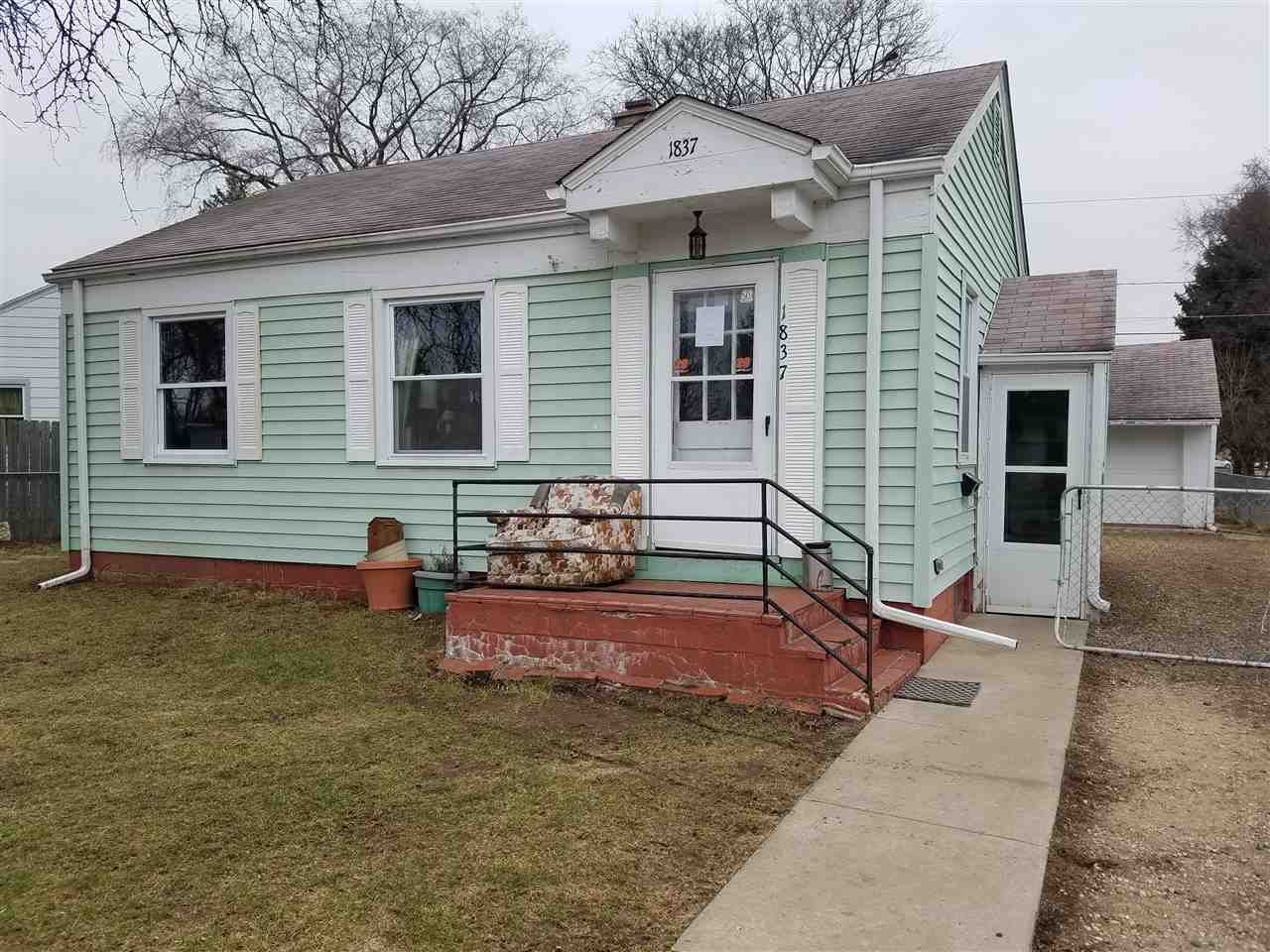 1837 Congress Ave, Beloit, WI 53511 photo 1