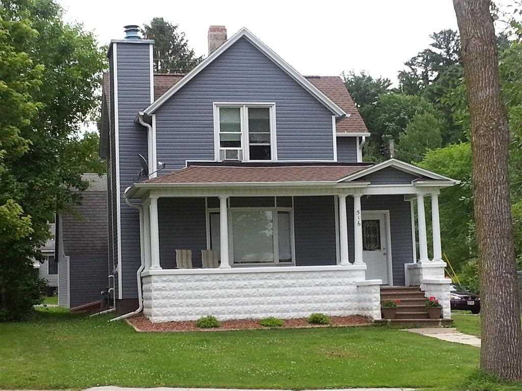 516 Center St, Wonewoc, WI 53968 photo 1