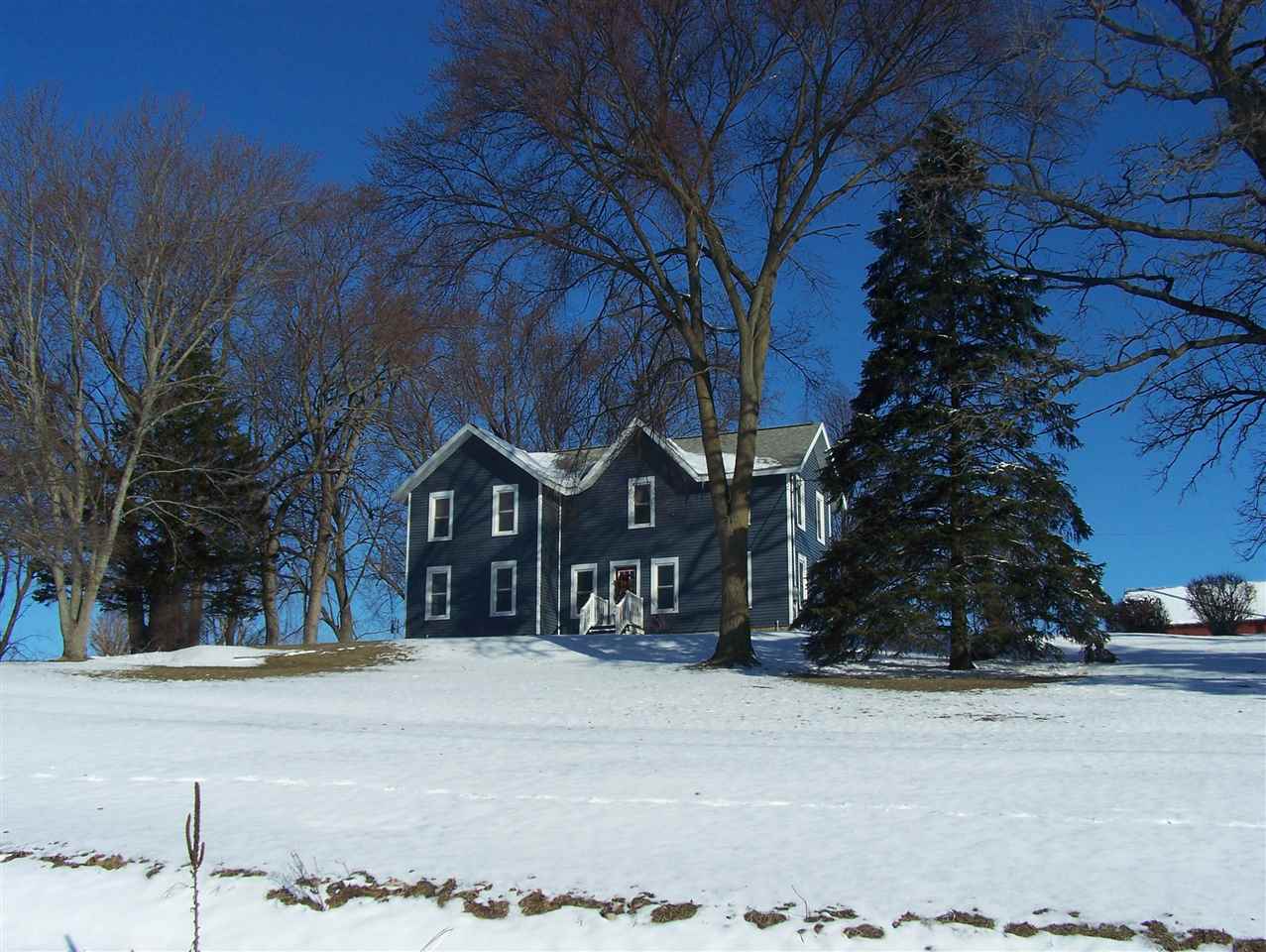 w1544 Shady Lane, Fall River, WI 53932 photo 1