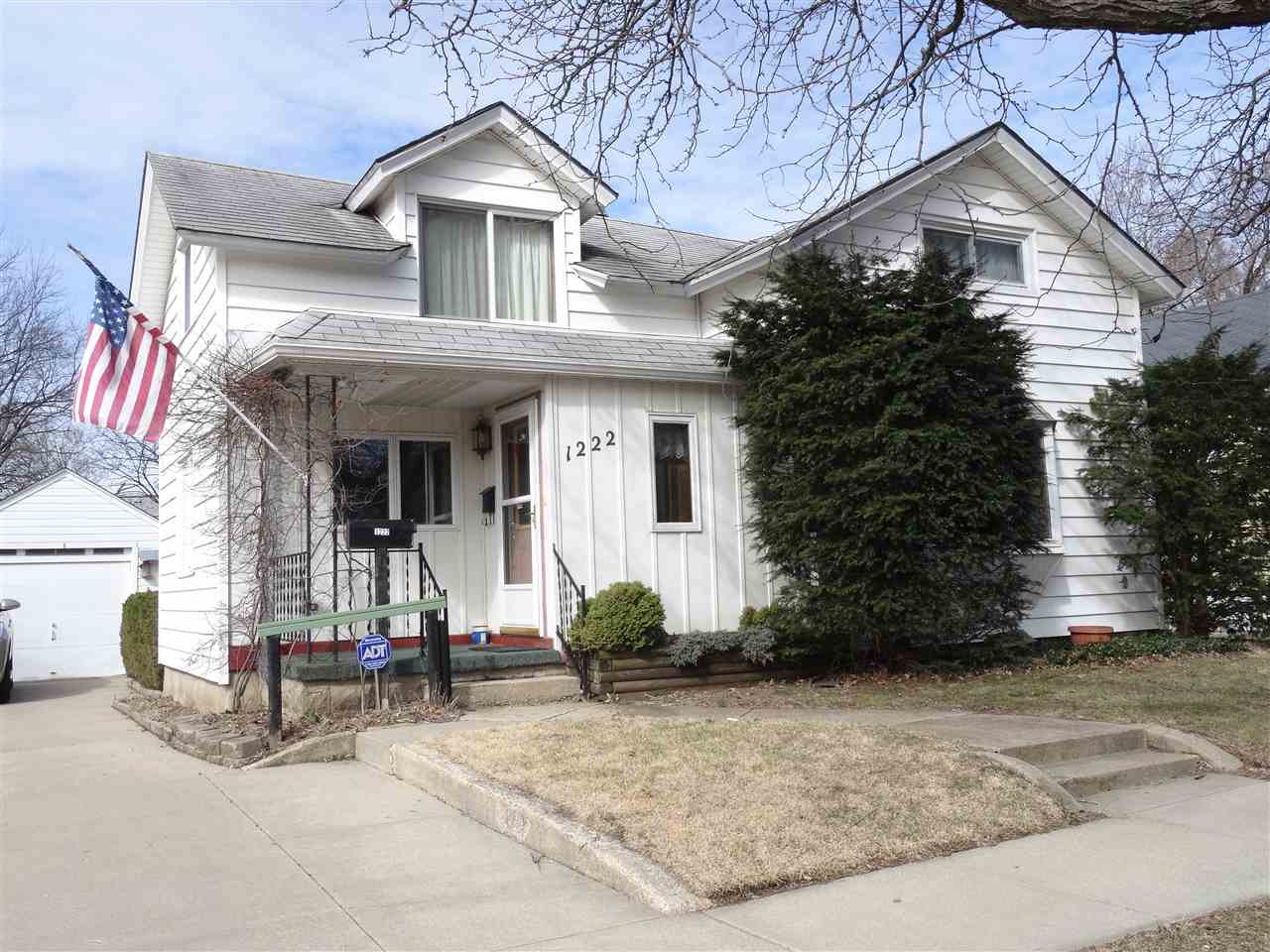 1222 Bluff St, Beloit, WI 53511 photo 1